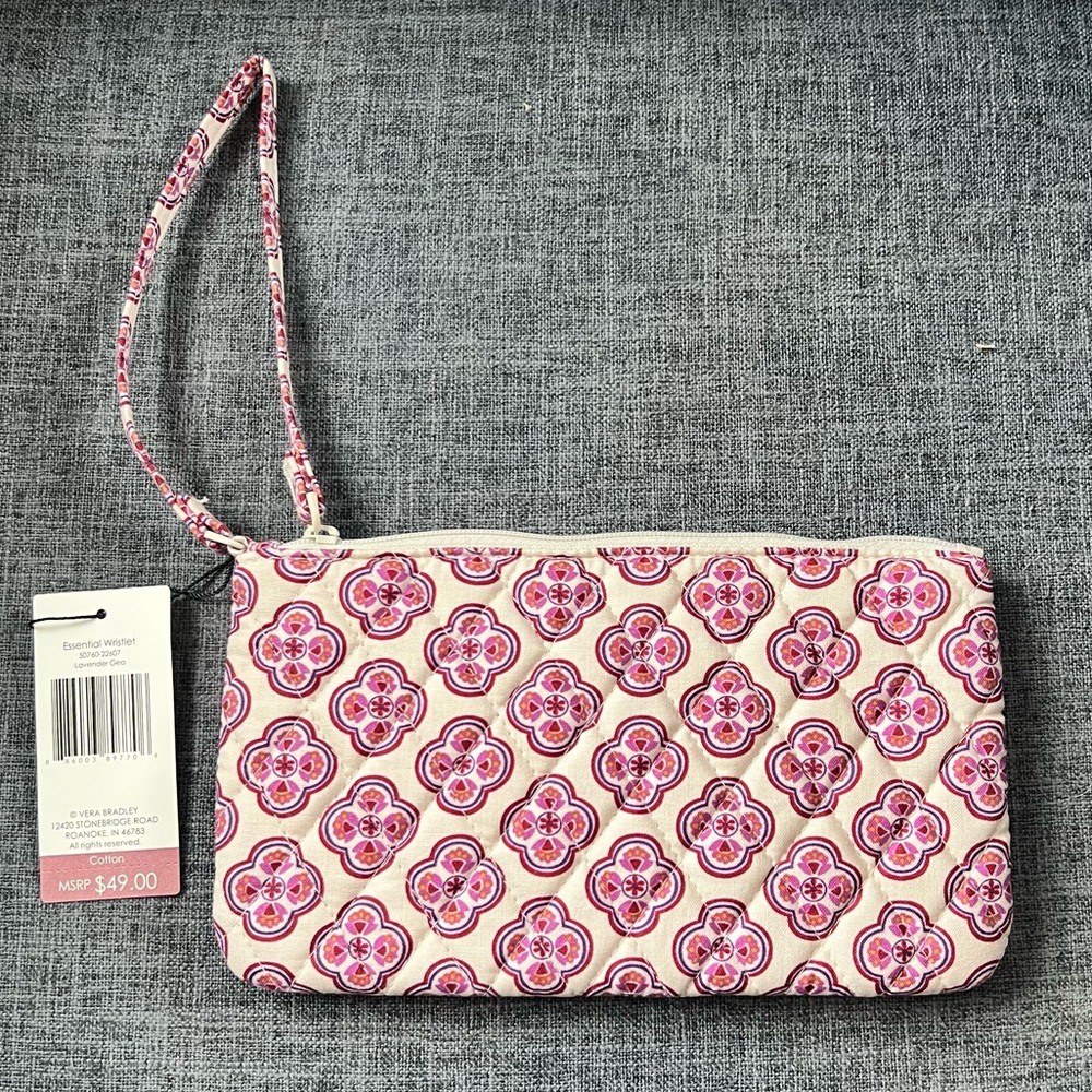 NWT Vera Bradley Lavender Geo Essential Wristlet. Cotton quilted. - Picture 4 of 9